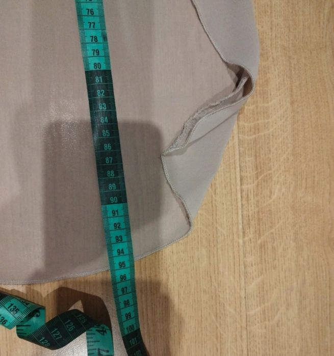 Spódnica z długim tyłem