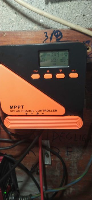 Paineis solares mais contrulador solar
