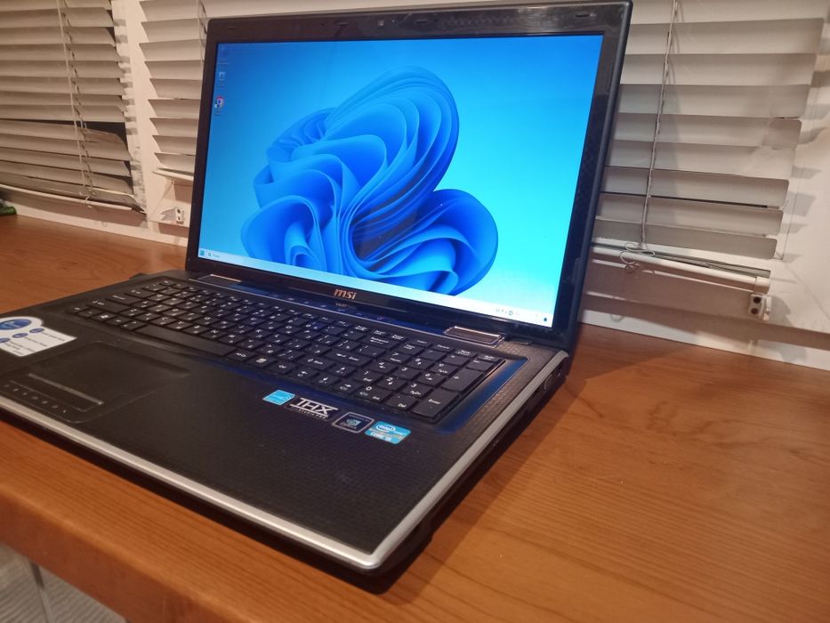 Игровой ноутбук MSI  MS-1754
