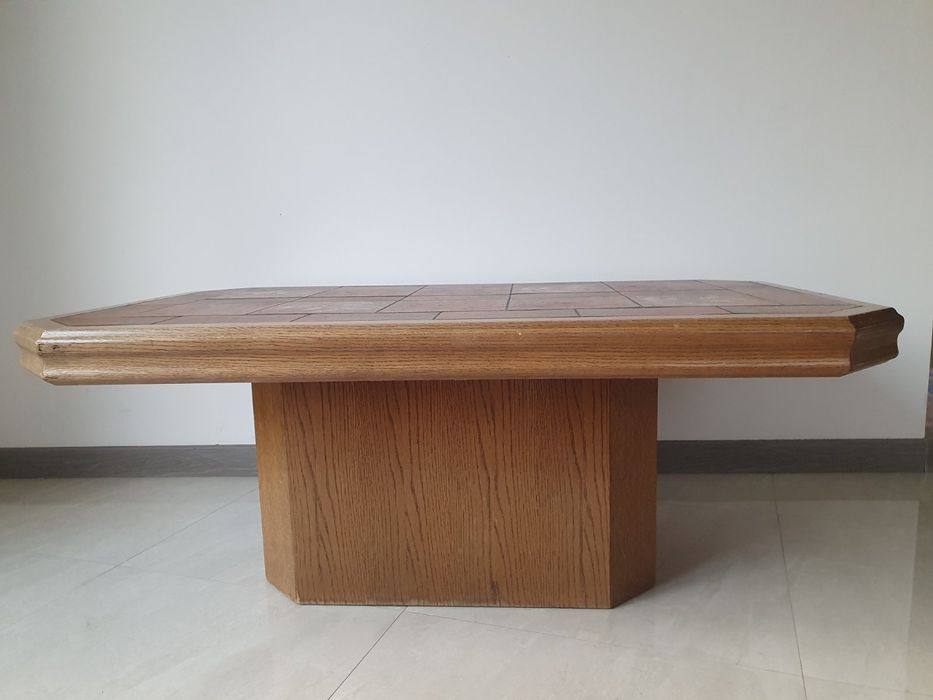 Стіл дубовий з плиткою