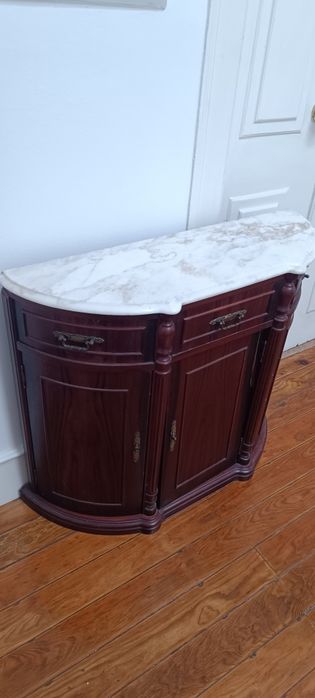 Movel de antiquário com top de mármore