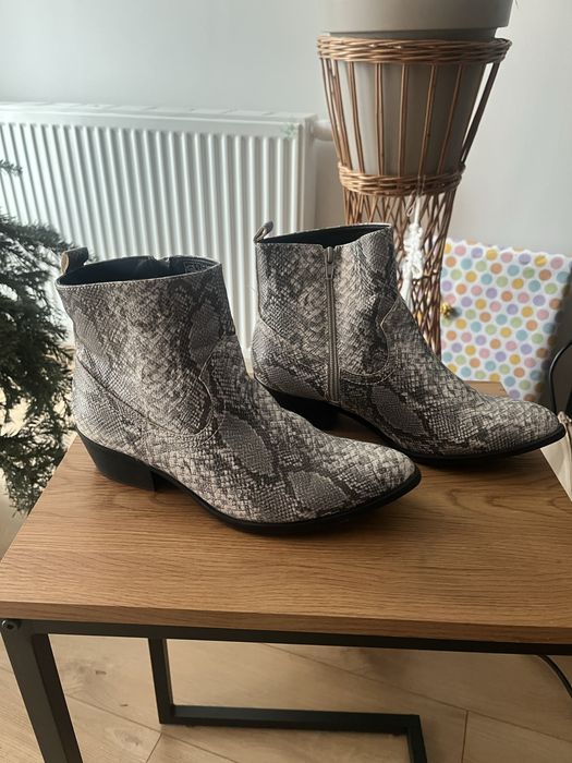 Modne botki rozmier 39