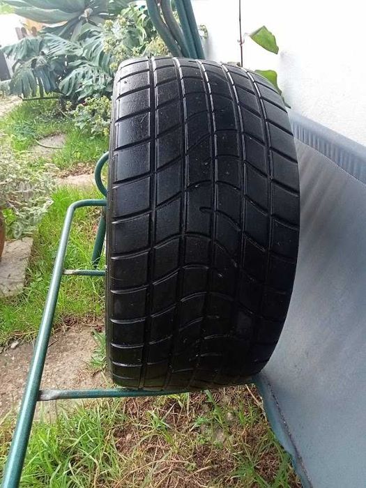 Pneu Formula 1 usado Estoril