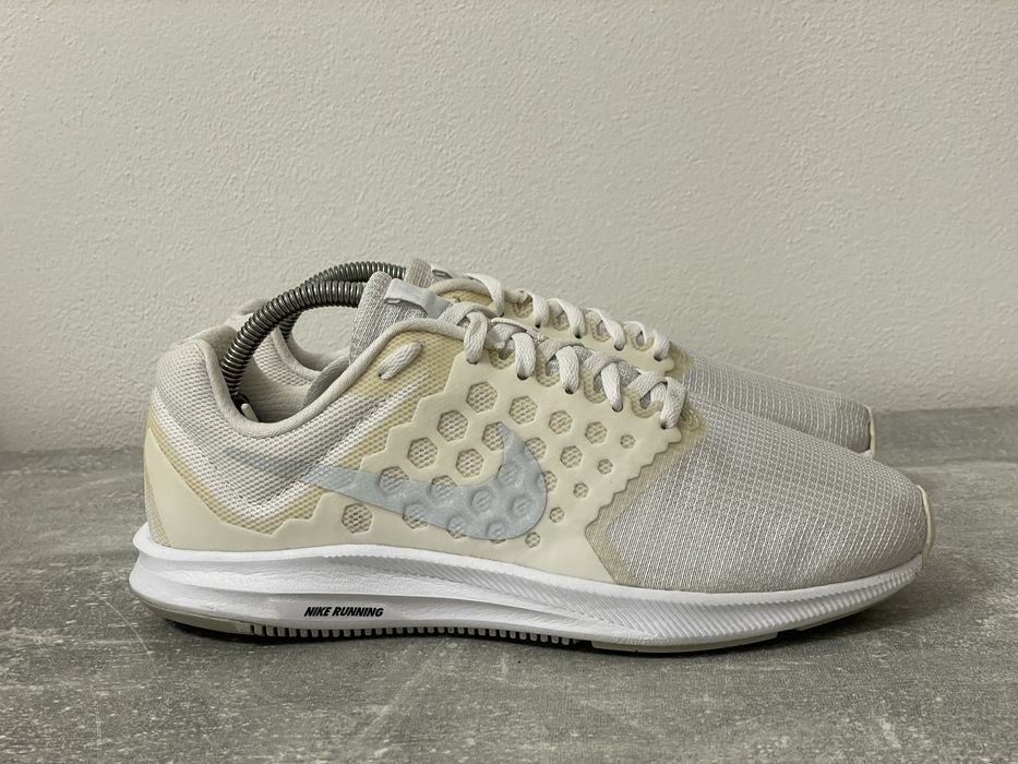 Кросівки Nike Downshifter 7, 38.5 розміру
