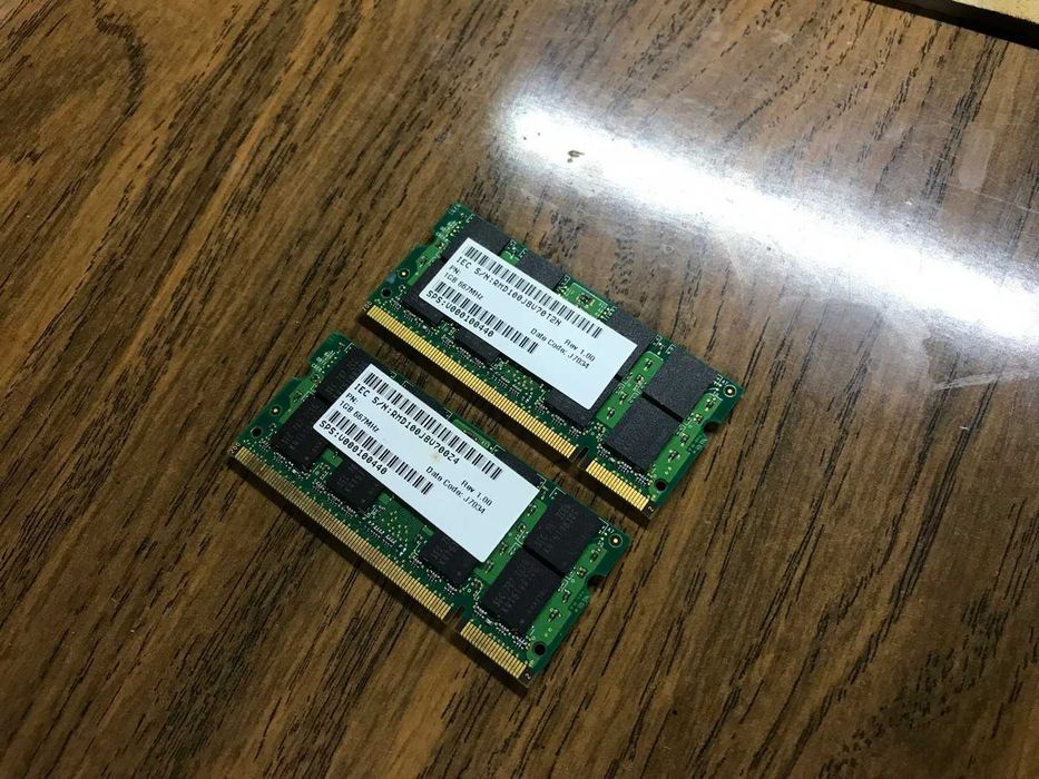 память ноутбучная Samsung 1Gb 667MHz M470T2953EZ3-CE6