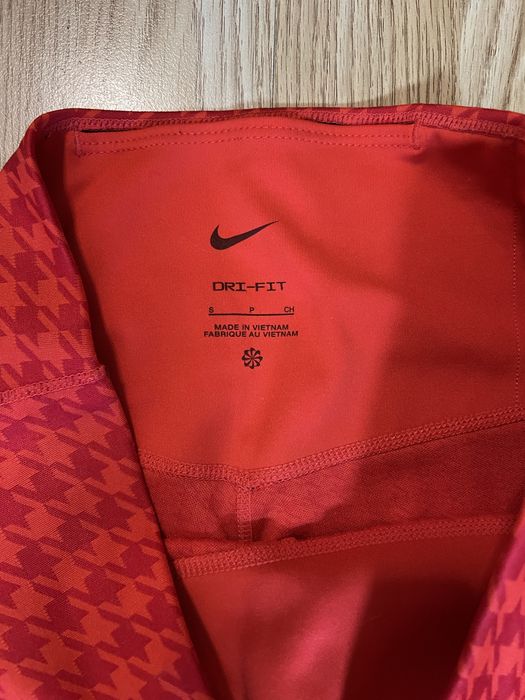 Жіночі лосіни Nike розмір S