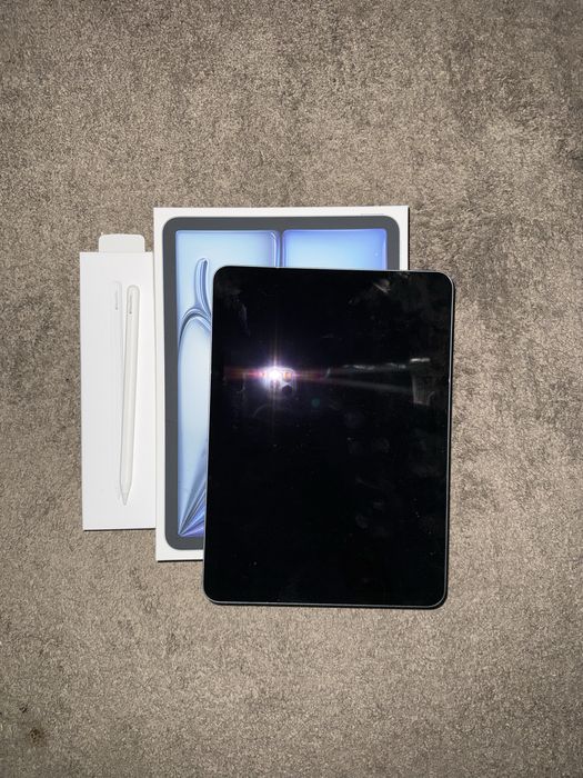 iPad Air 11” M3 + Apple Pencil Pro — Como Novo