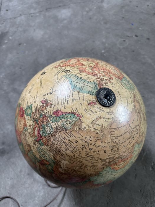 Niemiecki Globus Das Beste Leuchtpunkt Globus antik 2008