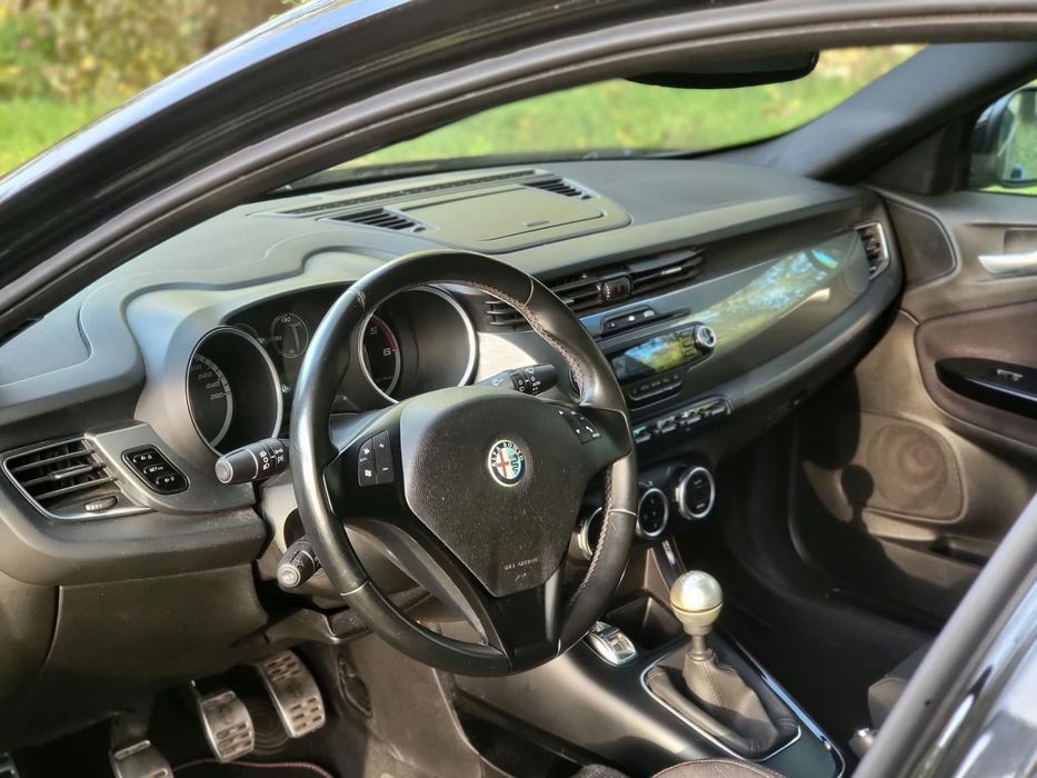 Alfa Romeo Giulietta 1.6JTD — photo 5