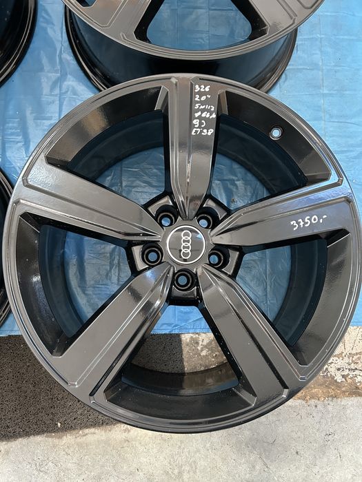 326 Felgi Aluminiowe Oryginał AUDI R 20 5x112 otwór 66 B Ładne Czarne