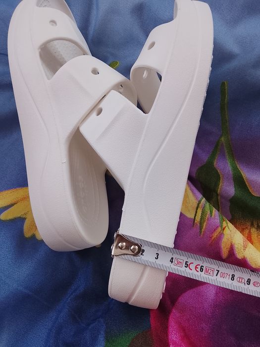 Crocsy Inconic Comfort r 37,5 W7 nowe bez metki
