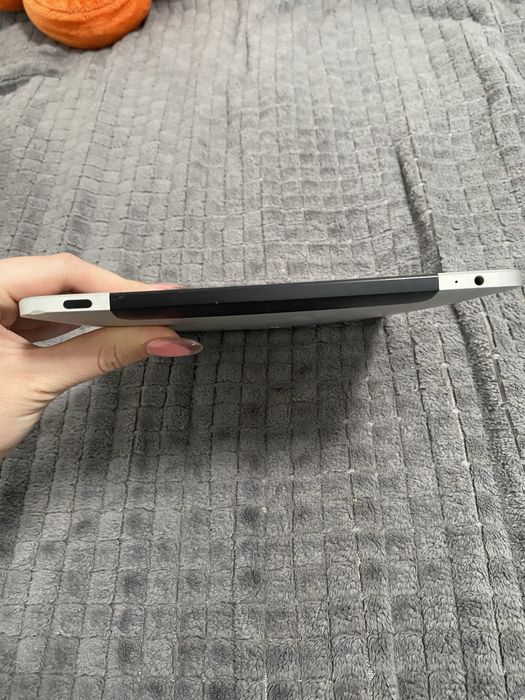 Продам Ipad.