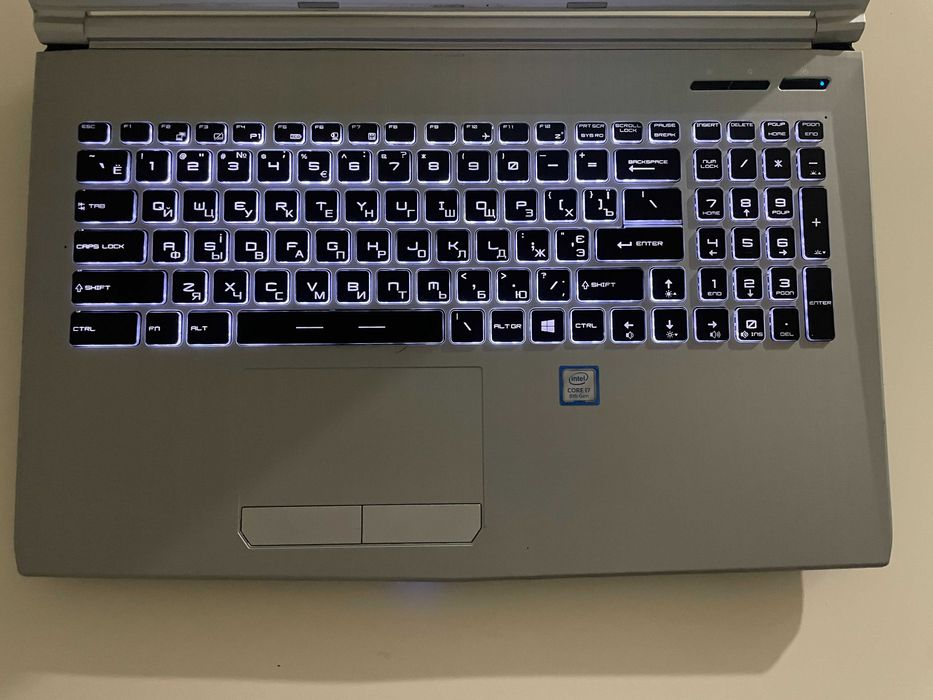 Ігровий ноутбук MSI PE62 8RD 15,6  i7-8750H/16gb/256gb/GTX 1050 ti 4gb