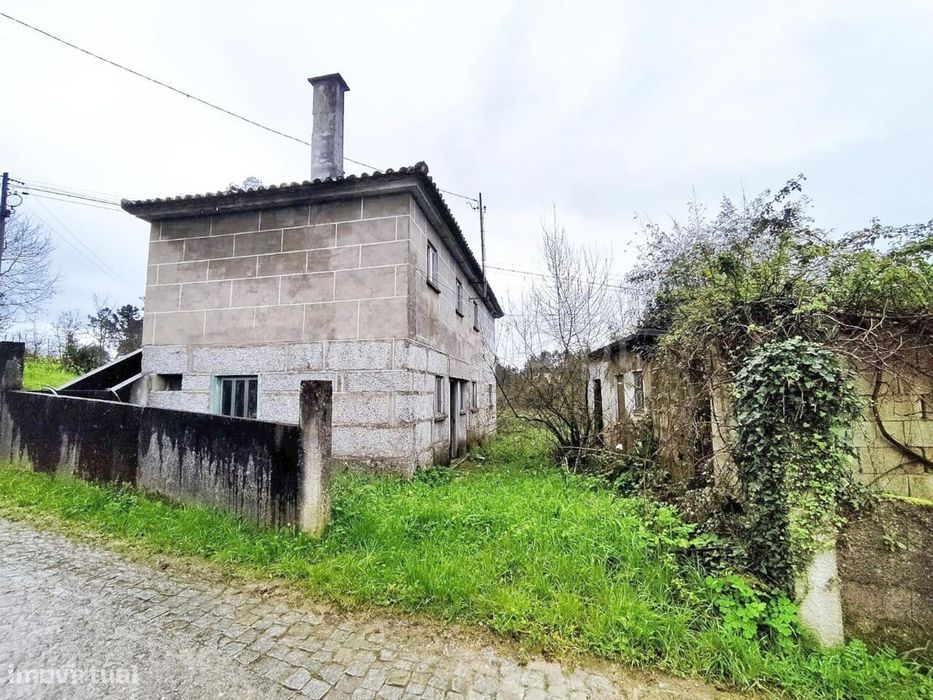 Moradia T2 / Marco de Canaveses, Livração