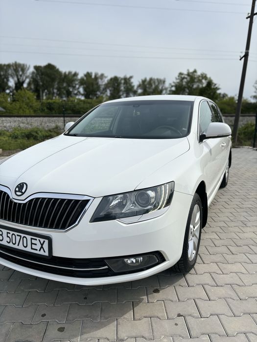 Skoda Superb  Tsi