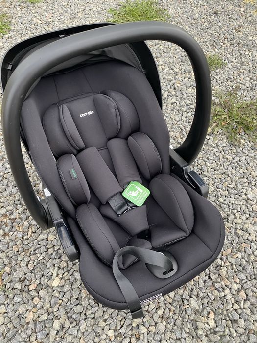 Продам автолюльку Carello Vega