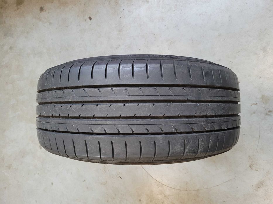 Opona Yokohama 215/45 R 17