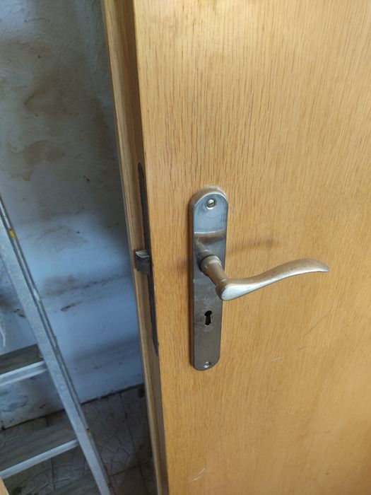 Portas de interior em bom estado