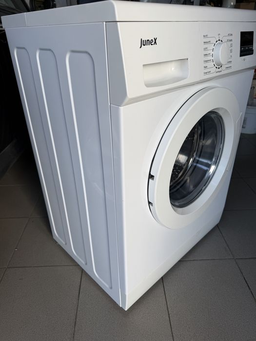 Maquina Roupa Junex muito bom estado como nova