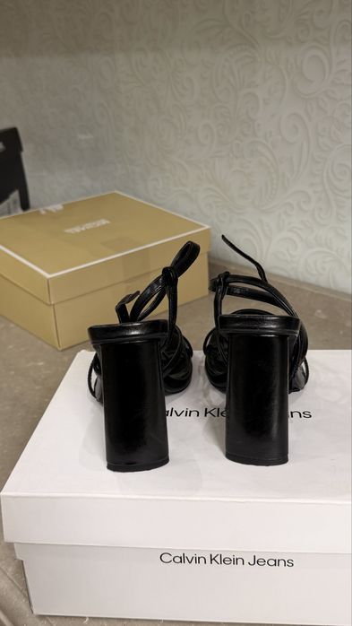 Туфли Zara,состяние хорошее