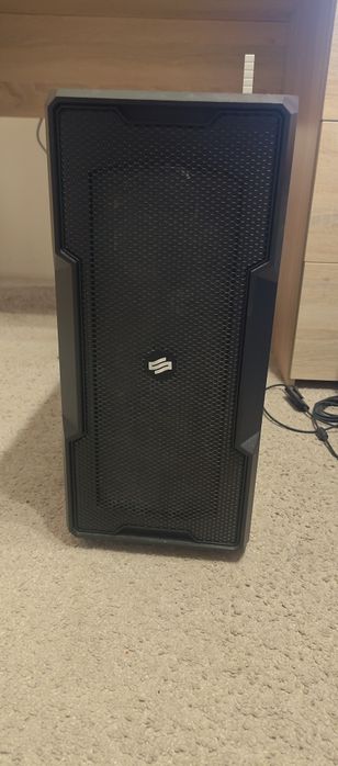 Komputer gamingowy AMD Ryzen 5 5600X + RX 6700