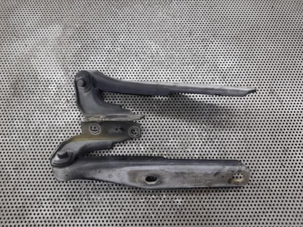 Dobradiça capot AUDI A6 (4B2, C5)
