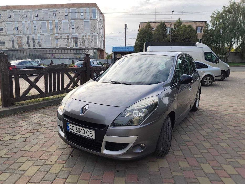 продам автомобіль