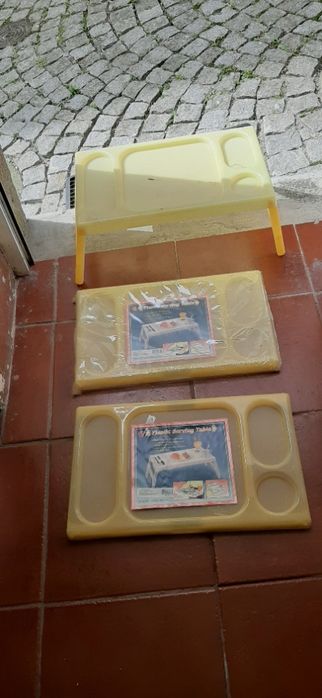 2 Tabuleiros de cama