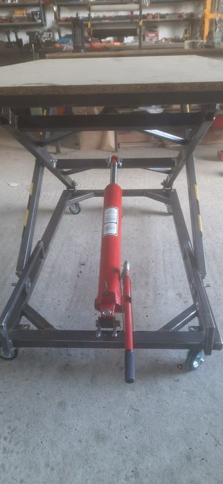 Stół nożycowy hydrauliczny warsztatowy