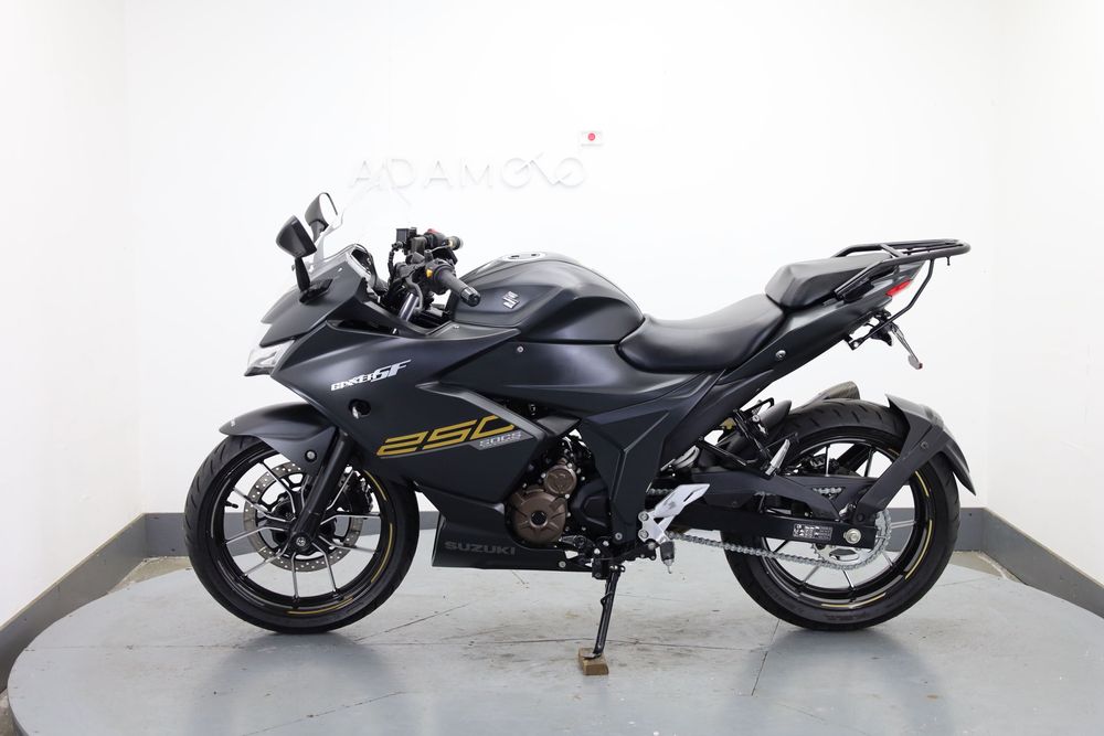 Suzuki Gixxer 250SF ABS