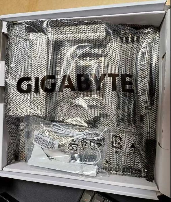 AM5 материнская плата B450АТХ B650M AORUS ELITE AX ICE Micro-ATX