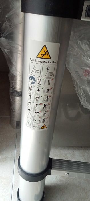 Escada Telescópica 249€. Oportunidade