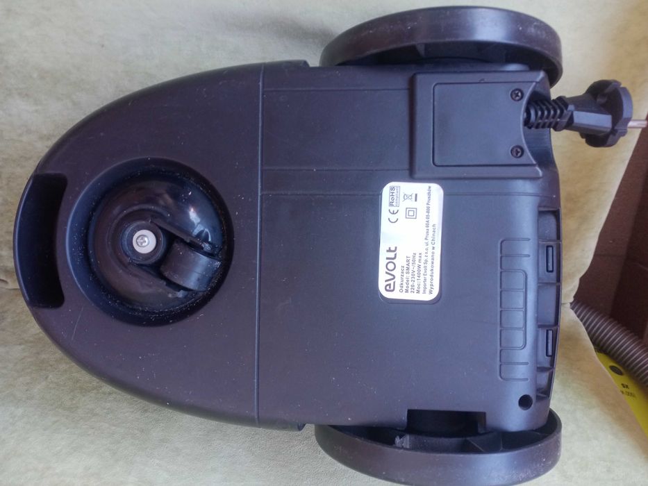 Пилoсос  Ewolt 1400 WT