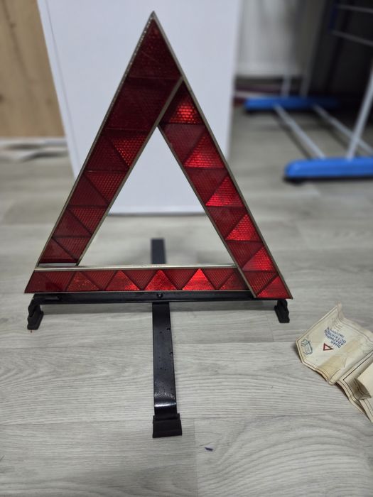 Знак аварійної зупинки 1976 р