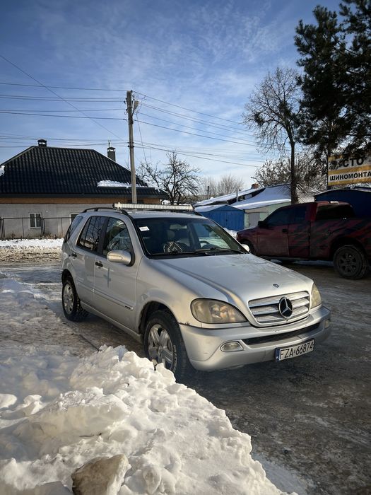 Mercedes-Benz ML270