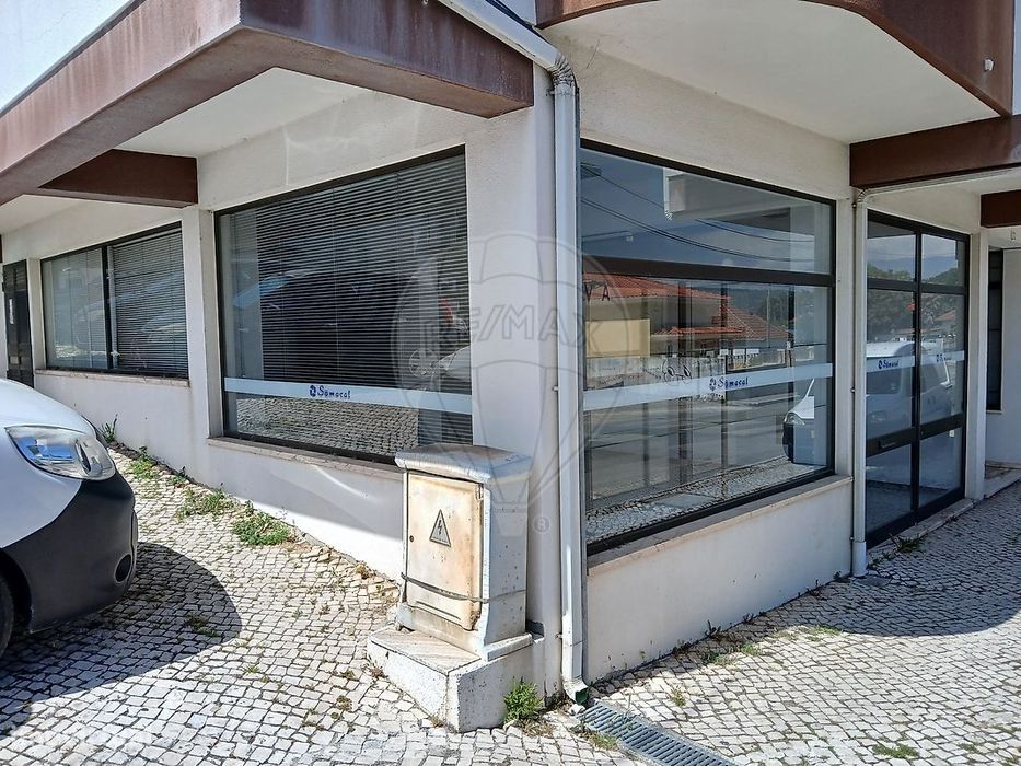 Loja  para venda — Benedita, Leiria
