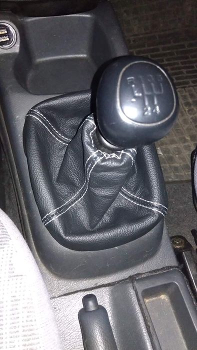 Чехол КПП  Шкода А5 ,Октавия, Тур, Рено Сценик2, Ниссан Ноте.