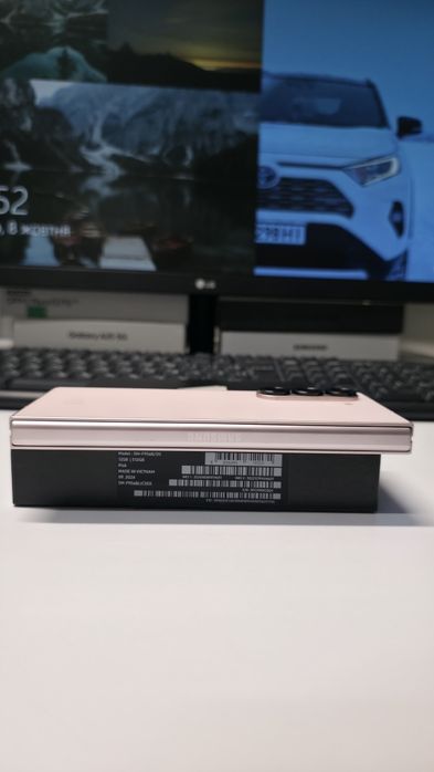 Samsung Fold6 12/512Gb, Офіційний