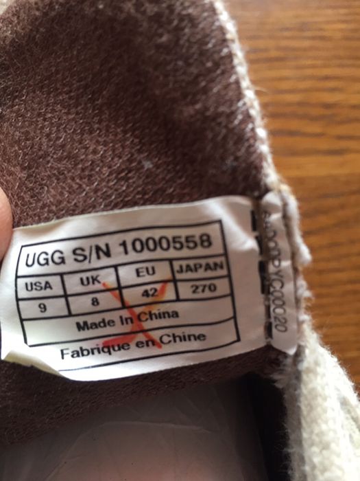 Продам кеди UGG оригинал 42 р.