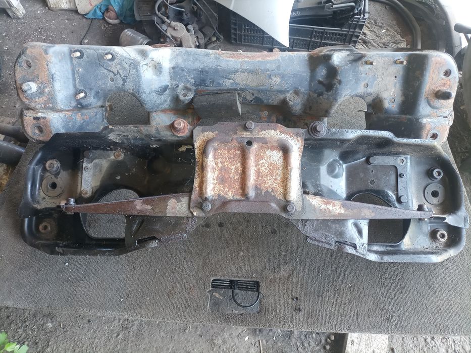 VOLVO 960  740  Балка Вольво 760 940