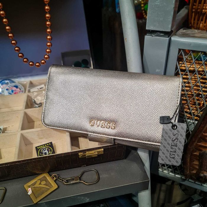Carteira Senhora GUESS Original – Dourado Metálico |Nova com Etiquetas