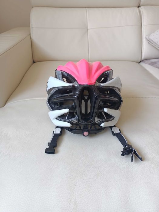 Markowy kask rowerowy firmy Met model M95 Stradivarius HES sprzedam