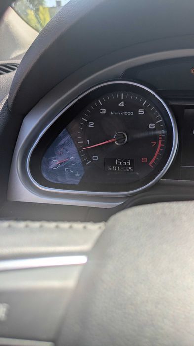Продам  Audi Q7.