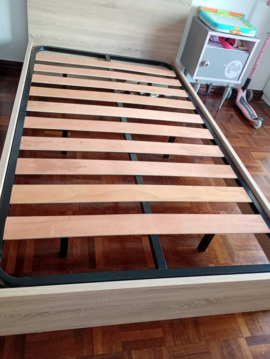 Vendo cama solteiro