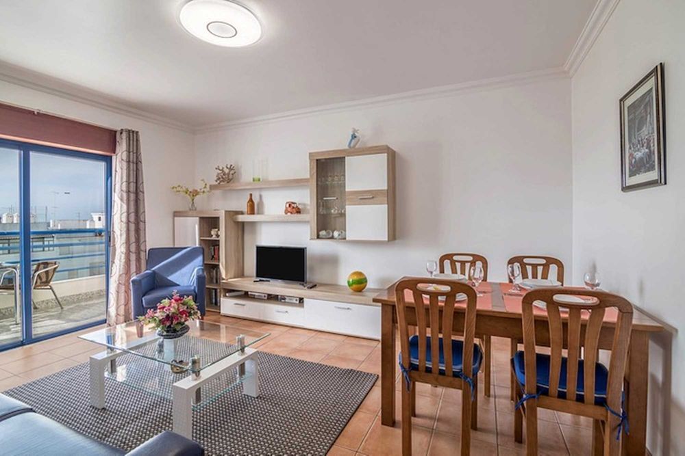 Algarve Quarteira, apartamento T-1 com vista mar, para férias