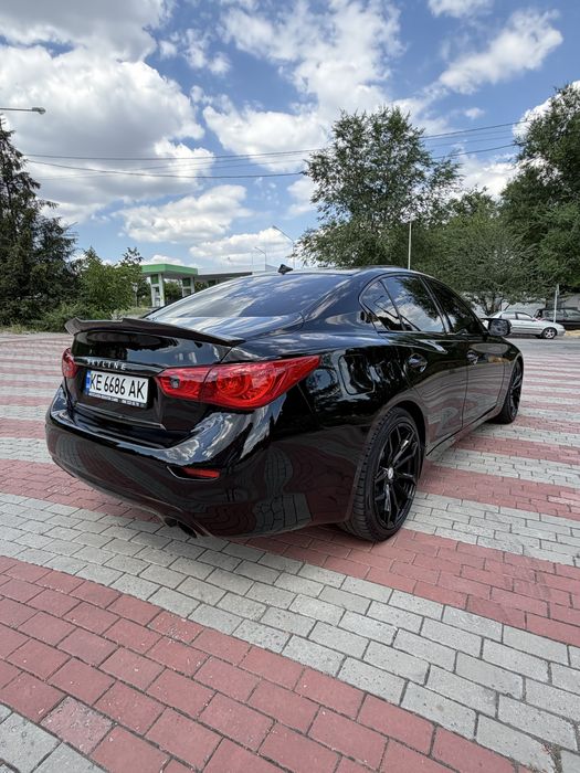 Infiniti Q50 2015г 3.5 Hybrid 141т км.
