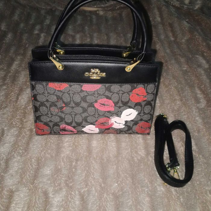 Сумка coach нова