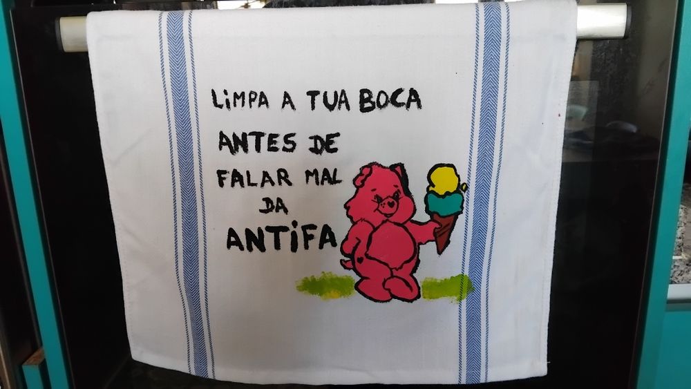 Panos de pratos em algodão pintados à mão