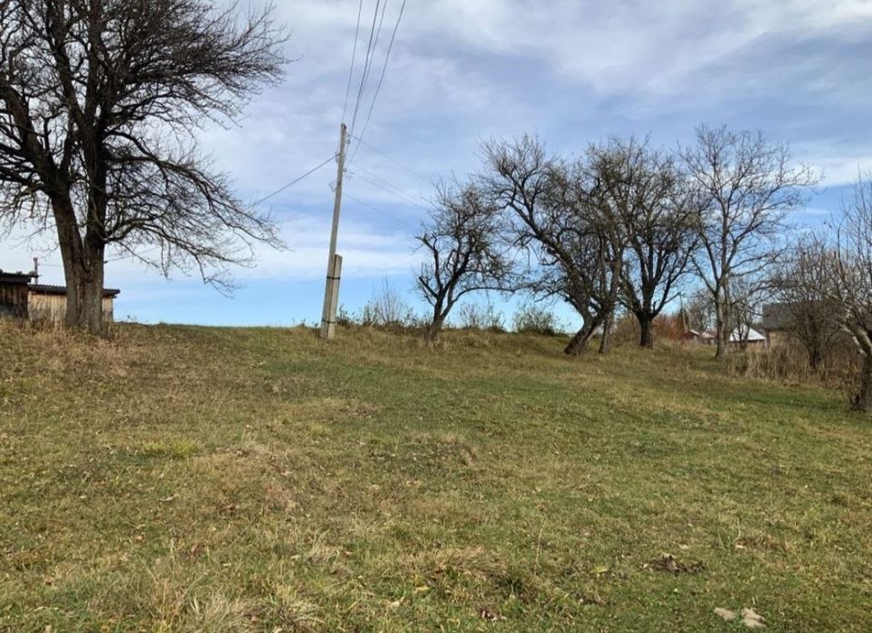 Продаж земельної ділянки 47соток с.Космач