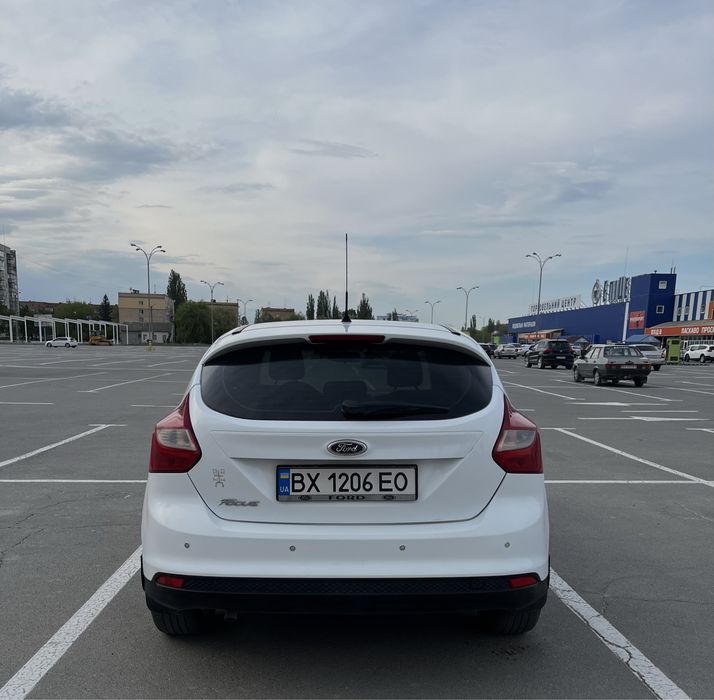 Ford Focus 2012 VIN WF0KXXGCBKCS10716 фото оголошення 11 з 24